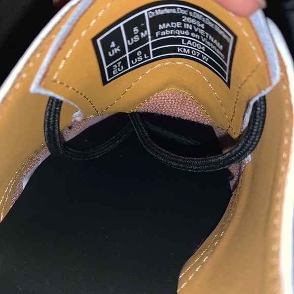 NEW Dr. Martens Unisex 26654 US Men’s 5 US Women’s 6 - Picture 4 of 8